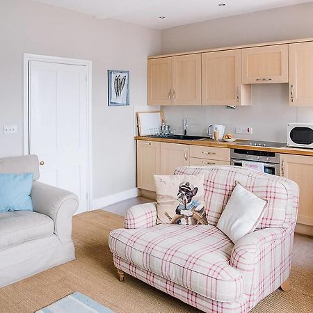 Serendipity, Aldeburgh - An Apartment On The High Street! Eksteriør bilde