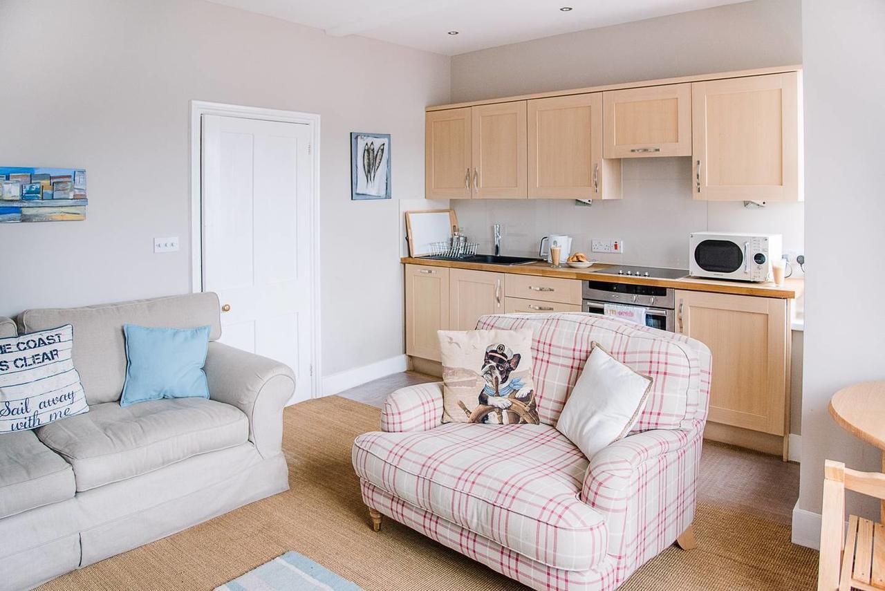 Serendipity, Aldeburgh - An Apartment On The High Street! Eksteriør bilde